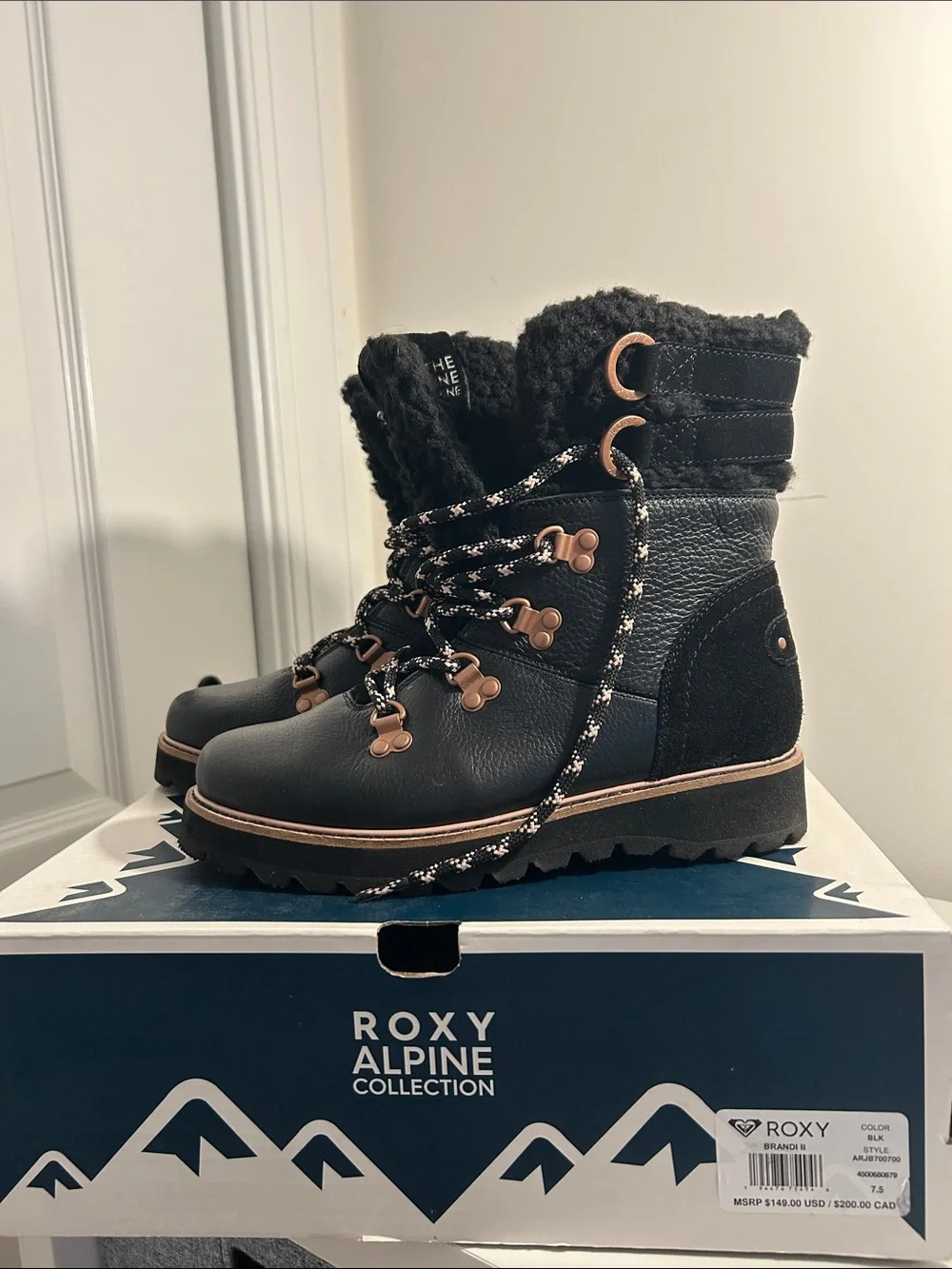 Roxy Black Faux-Leather Snow Boots with Copper Trim